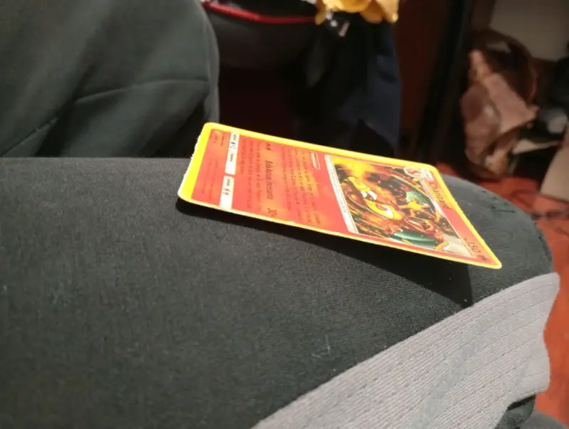 Carta Pokémon Charizard edición especial - 4