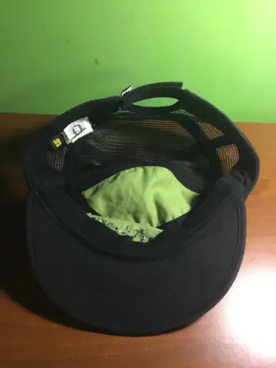 Gorra negra y verde Caterpillar - miniatura 2