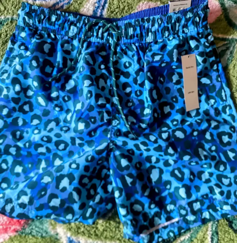 Shorts deportivos azul estampado - 1