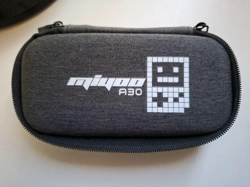 Consola portátil retro Miyoo A30 con estuche - 4