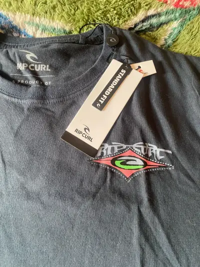 Polera Rip Curl gris  oscuro - miniatura 3