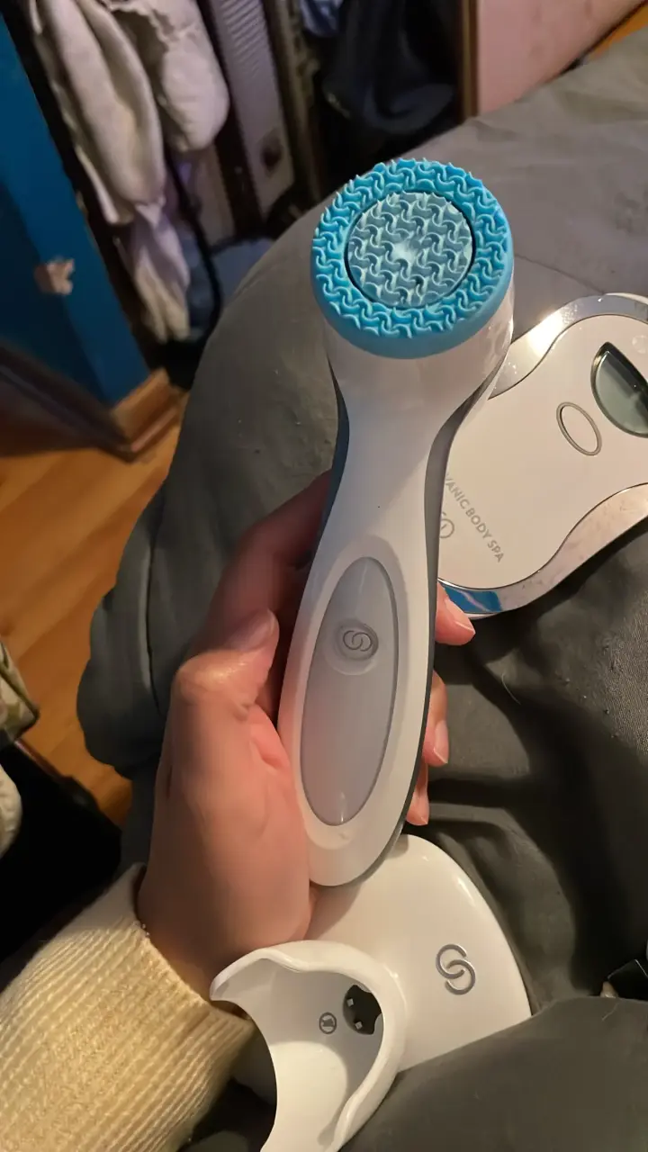 Cepillo facial eléctrico - 4
