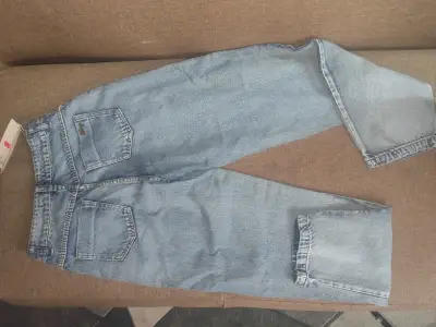 Jeans denim azul claro - miniatura 2