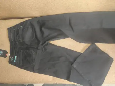 Jeans negros nuevos con etiqueta - miniatura 2