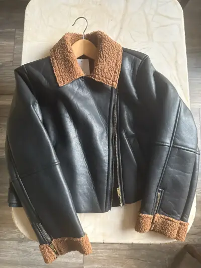 Chaqueta de ecocuero negra chiporro - miniatura 4