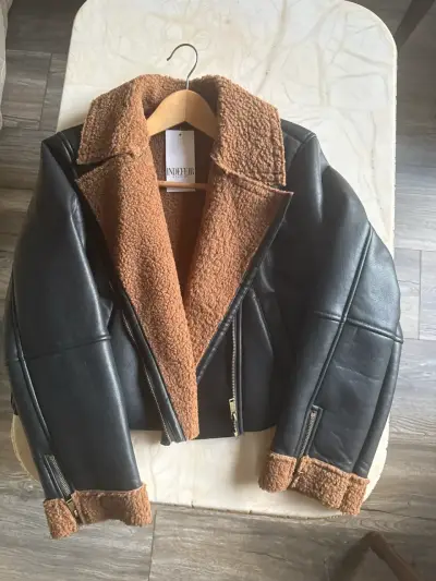 Chaqueta de ecocuero negra chiporro - miniatura 5