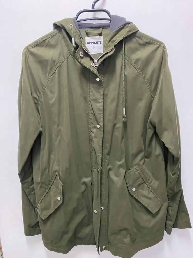 Parka verde con capucha - 2