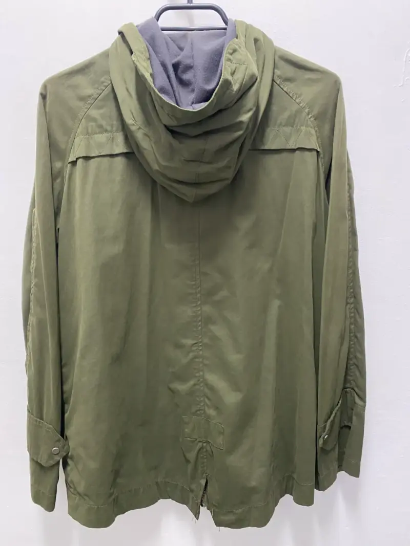 Parka verde con capucha - 3