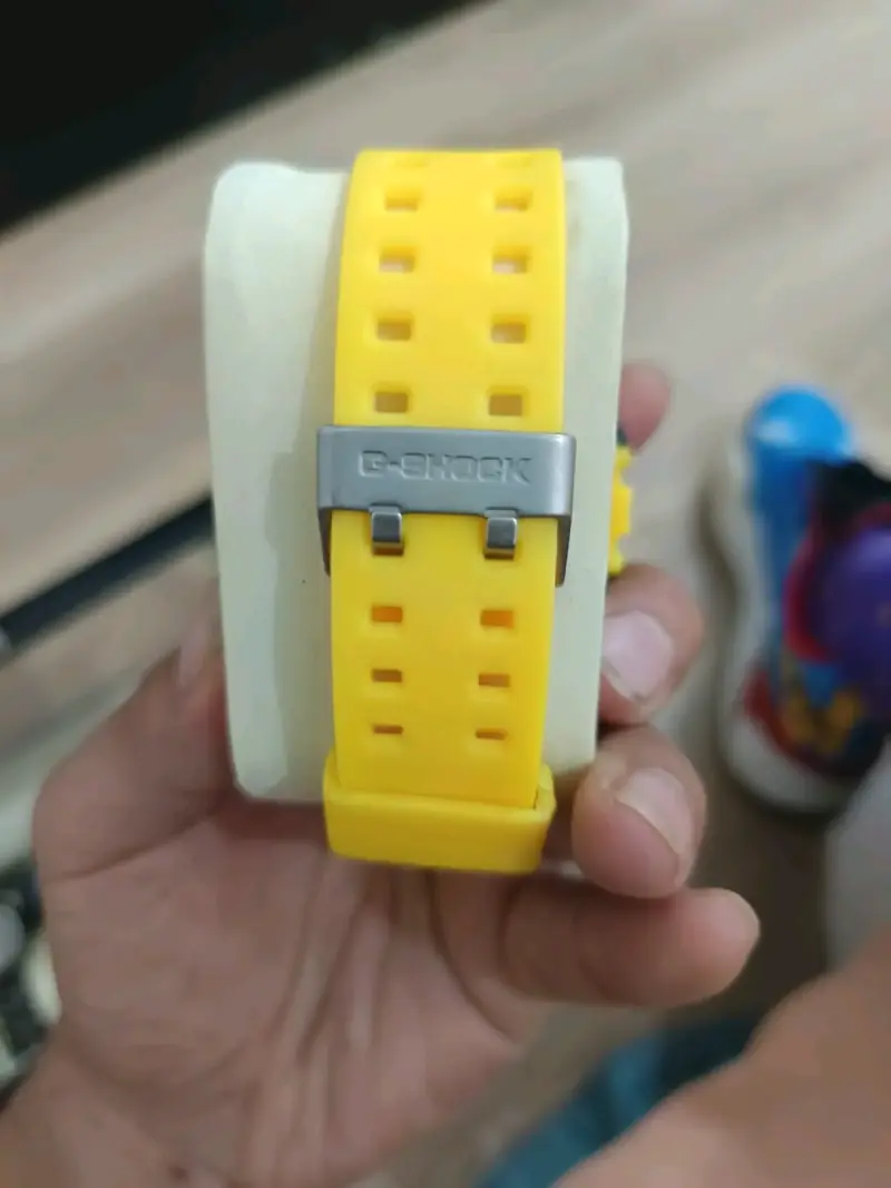 Reloj amarillo deportivo G-Shock - 3