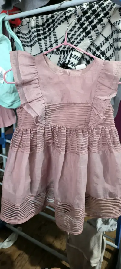 Vestido rosa con volantes H&M 9-12meses - miniatura 1
