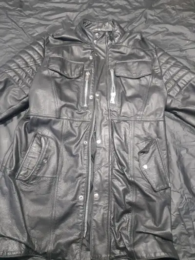Chaqueta de cuero negro⁰ - miniatura 3