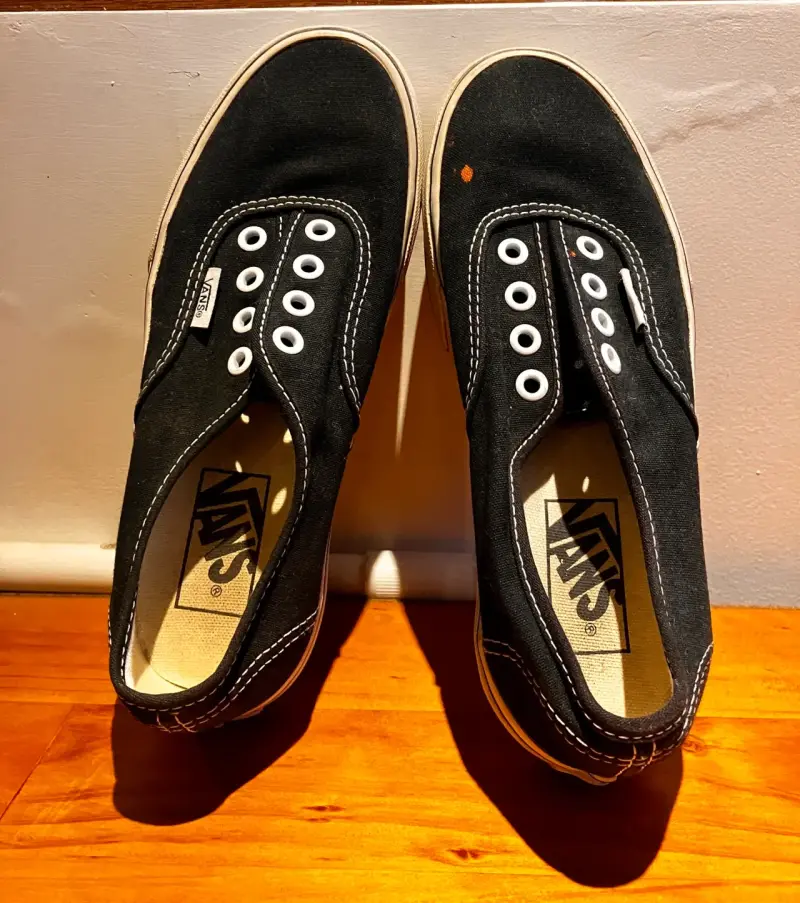 Zapatillas negras Vans de lona sin cordones - 3