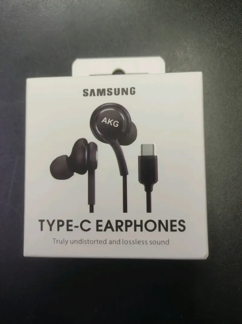 Audífonos AKG Tipo-C - 1