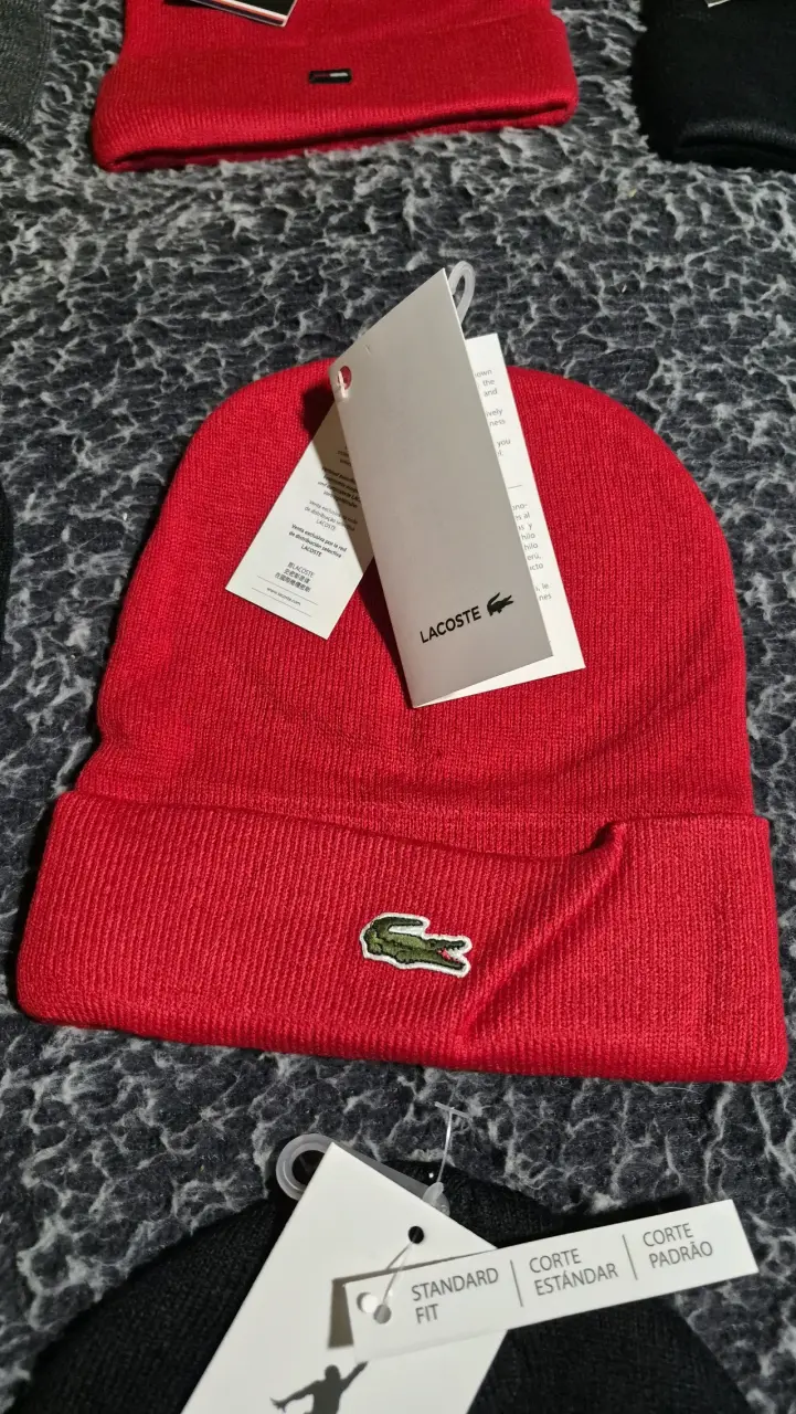 Gorros Lacoste y mas marcas (nuevos) - 2