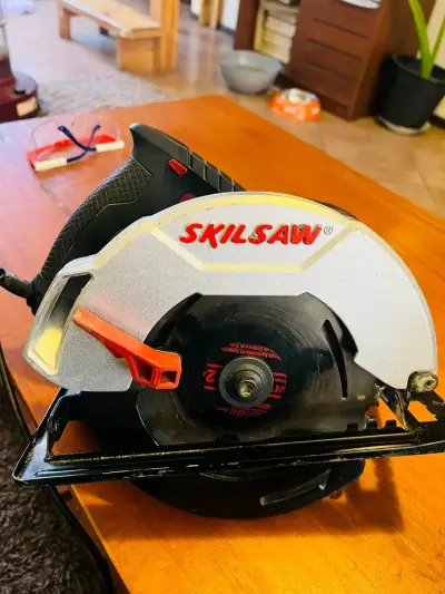 Sierra circular Skilsaw muy poco uso - miniatura 1