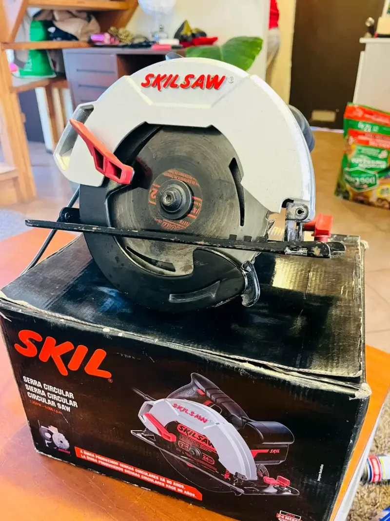 Sierra circular Skilsaw muy poco uso - 2