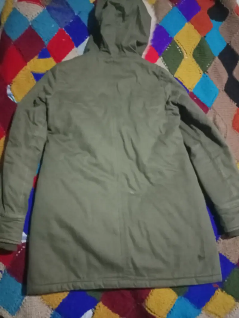 Parka verde con capucha de piel - 2
