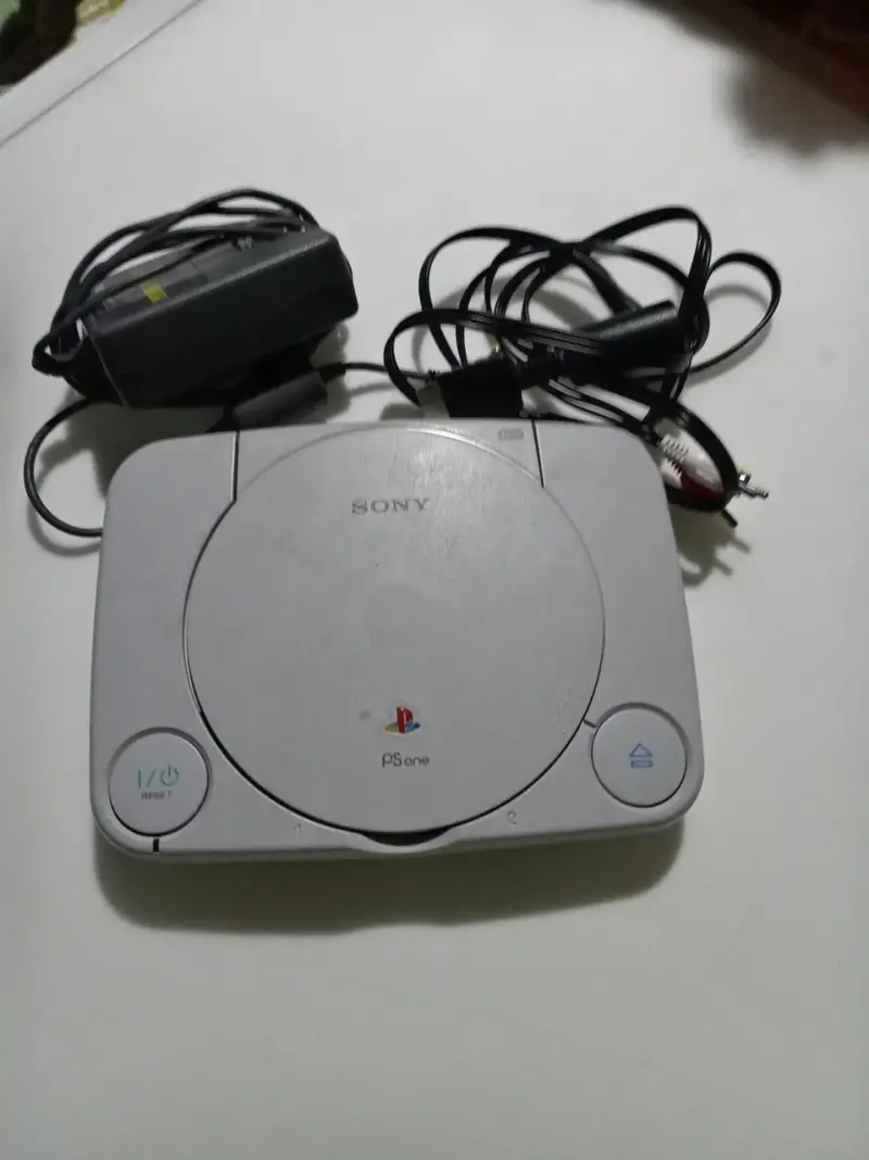 Consola Sony PS One clásica