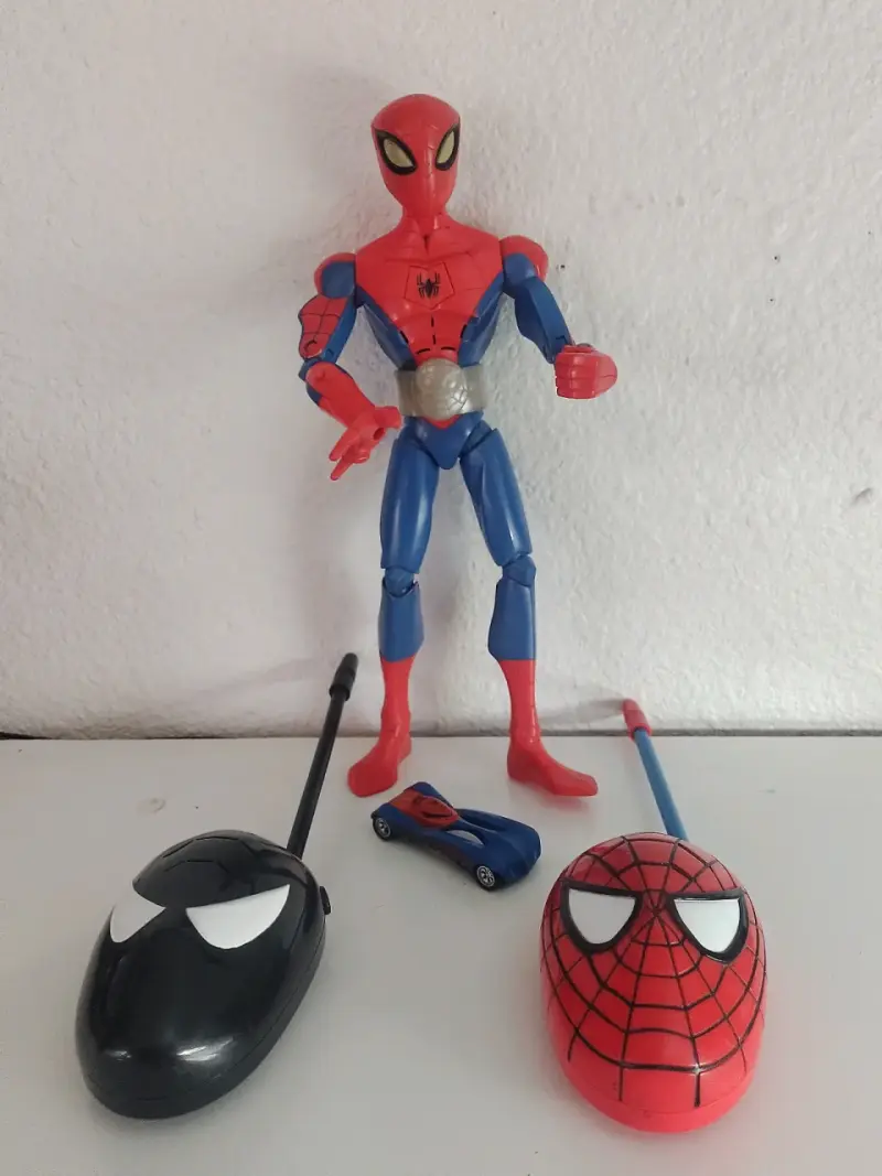 Figura acción Marvel - 1