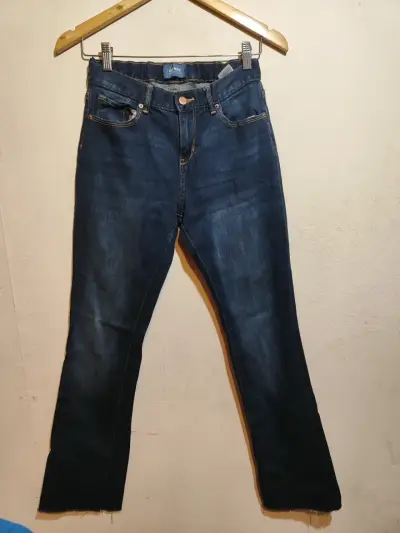 Jeans azul oscuro clasicos - miniatura 1