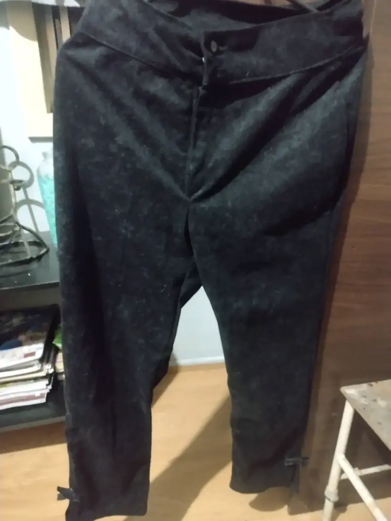 Pantalones negros para mujer - 1