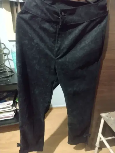 Pantalones negros para mujer - miniatura 1