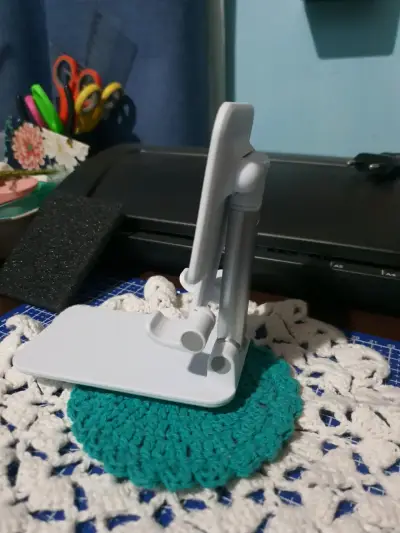 Soporte ajustable para celular - miniatura 2
