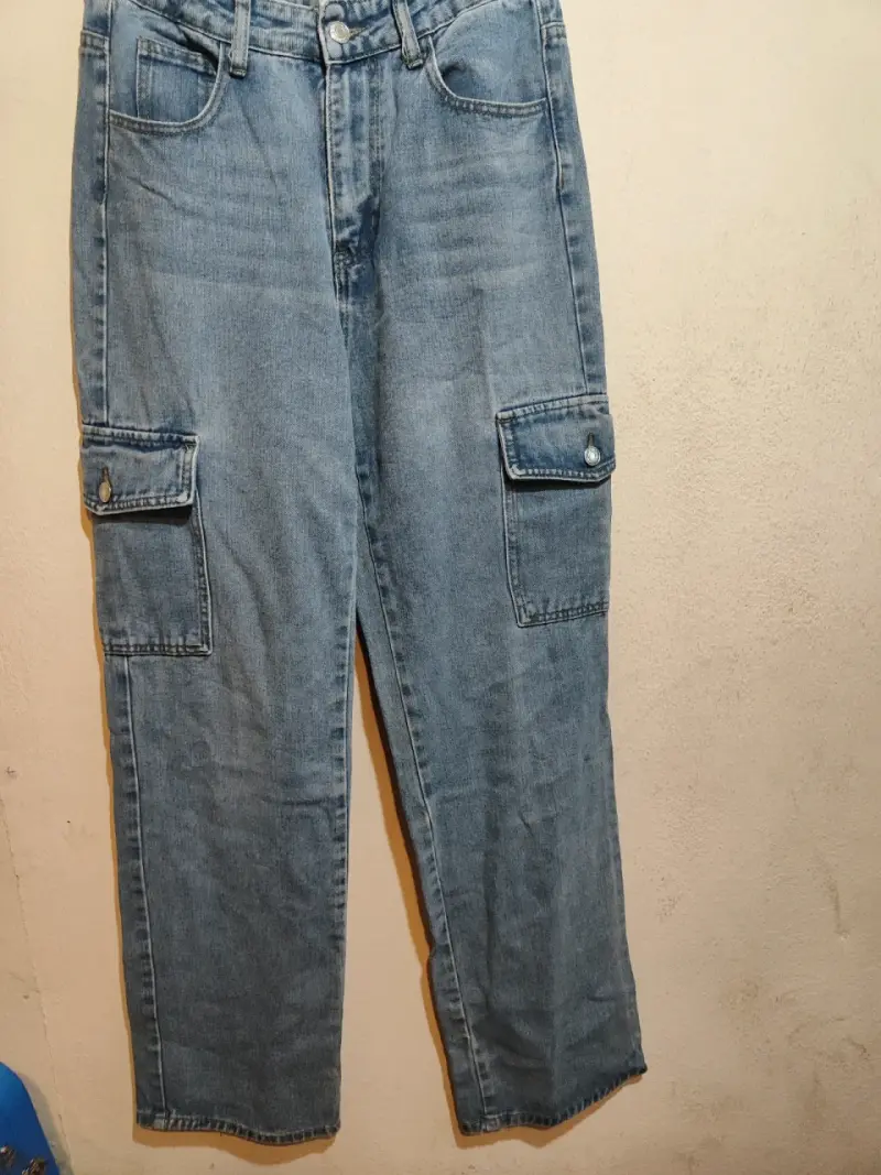 Jeans cargo azul claro - 1