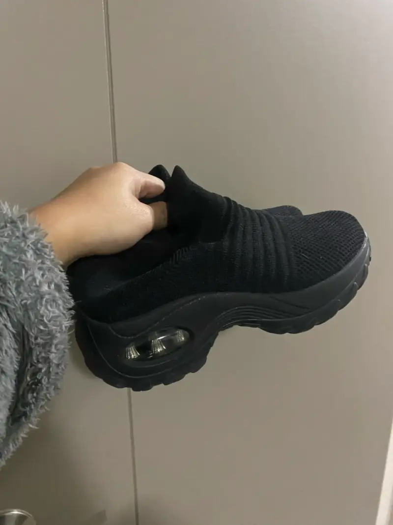 Zapatillas deportivas negras - 1