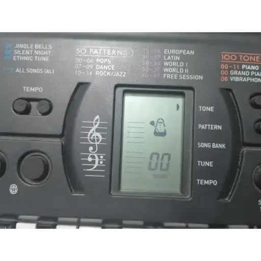 Teclado Casio SA-76 portátil - 3