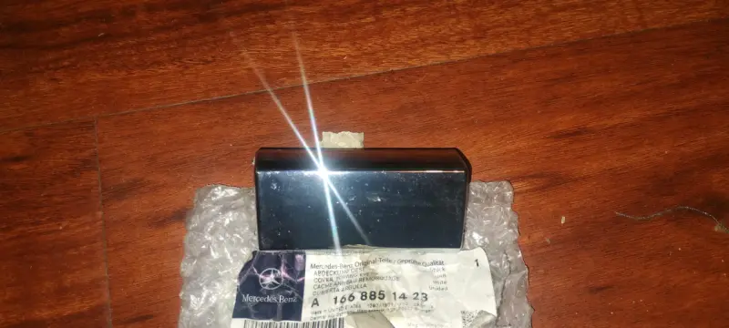 Tapa remolque trasero M Benz ML - 2