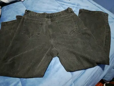 Jeans desgastados negros - miniatura 3