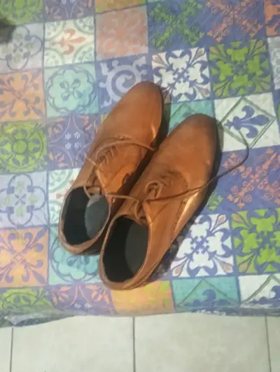Zapatos de cuero marrón - miniatura 1