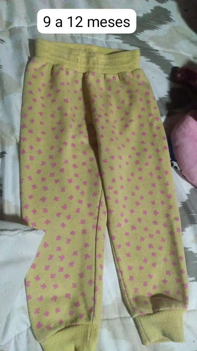 Pantalón amarillo bebé talla 9 a 12meses