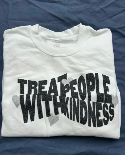 Poleron blanco 'Treat People With Kindness' - miniatura 1