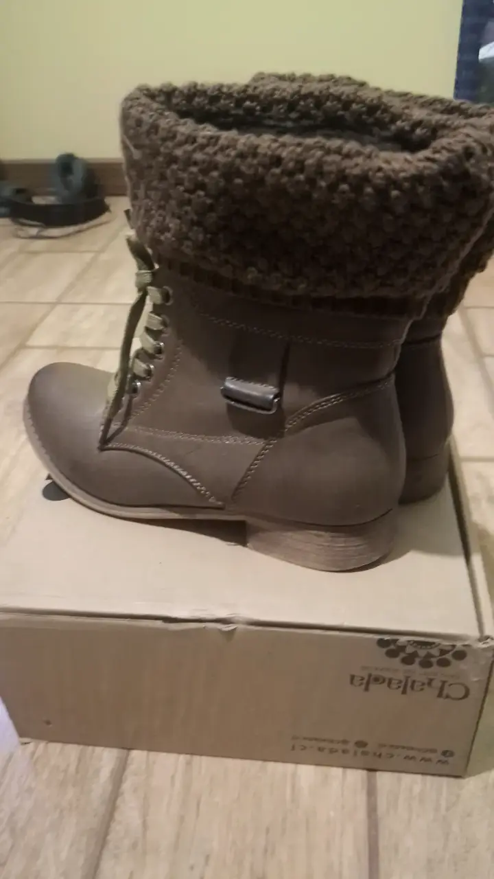 Botines de cuero café con lana - 2