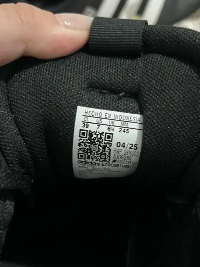 Zapatillas negras Adidas - miniatura 3