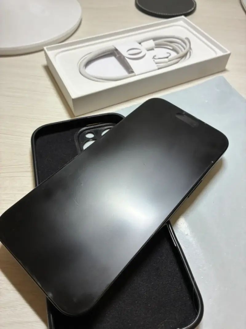 IPhone 16 ProMax Black Titanium de 256 GB - 2