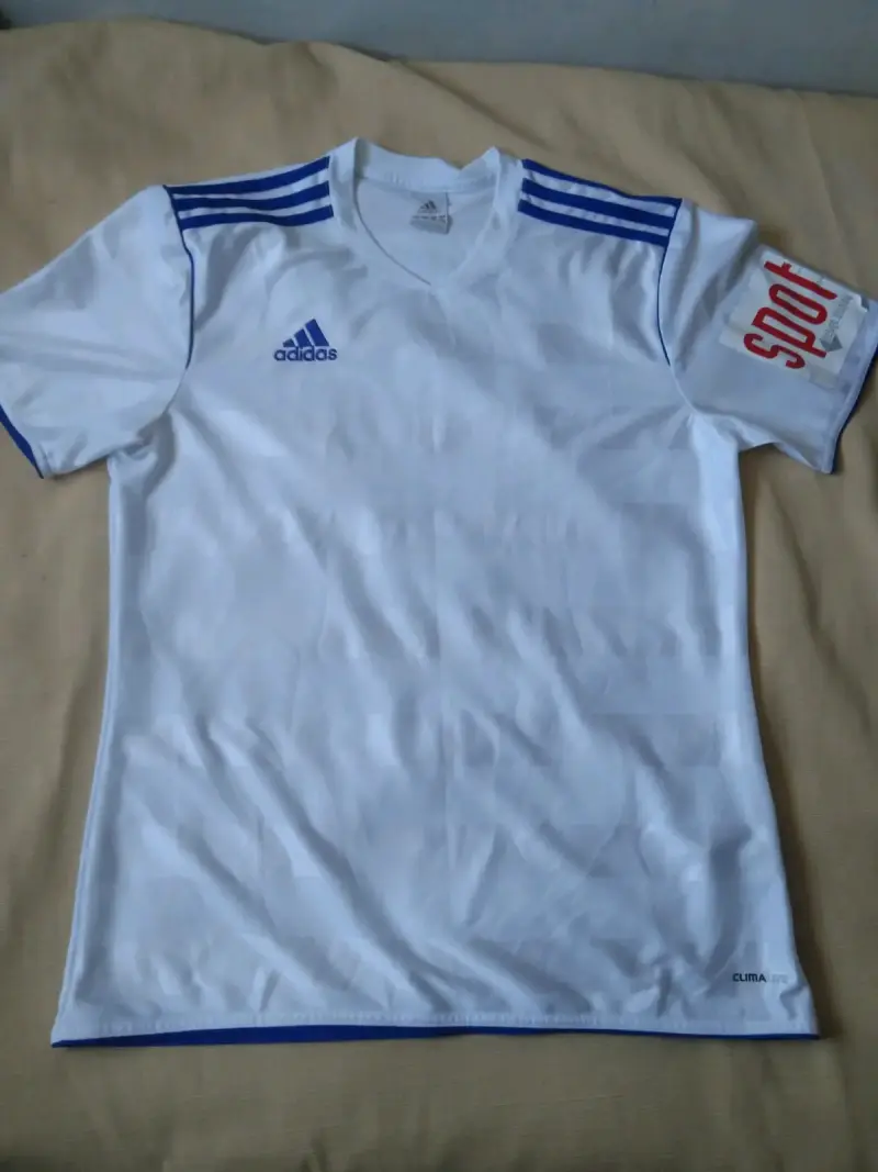 Camiseta blanca Adidas de futbol - 1