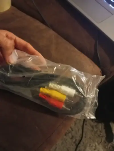 Cable RCA nuevo en bolsa - miniatura 1