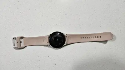 Smartwatch Samsung dorado - miniatura 2