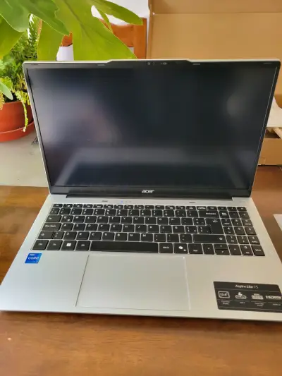 Laptop Aspire Lite 15 version 10 nucleos (Nueva) - miniatura 3