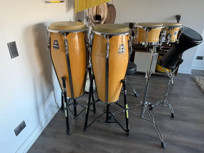 Set Congas Meinl Floatune + Atriles pro + fundas - 5