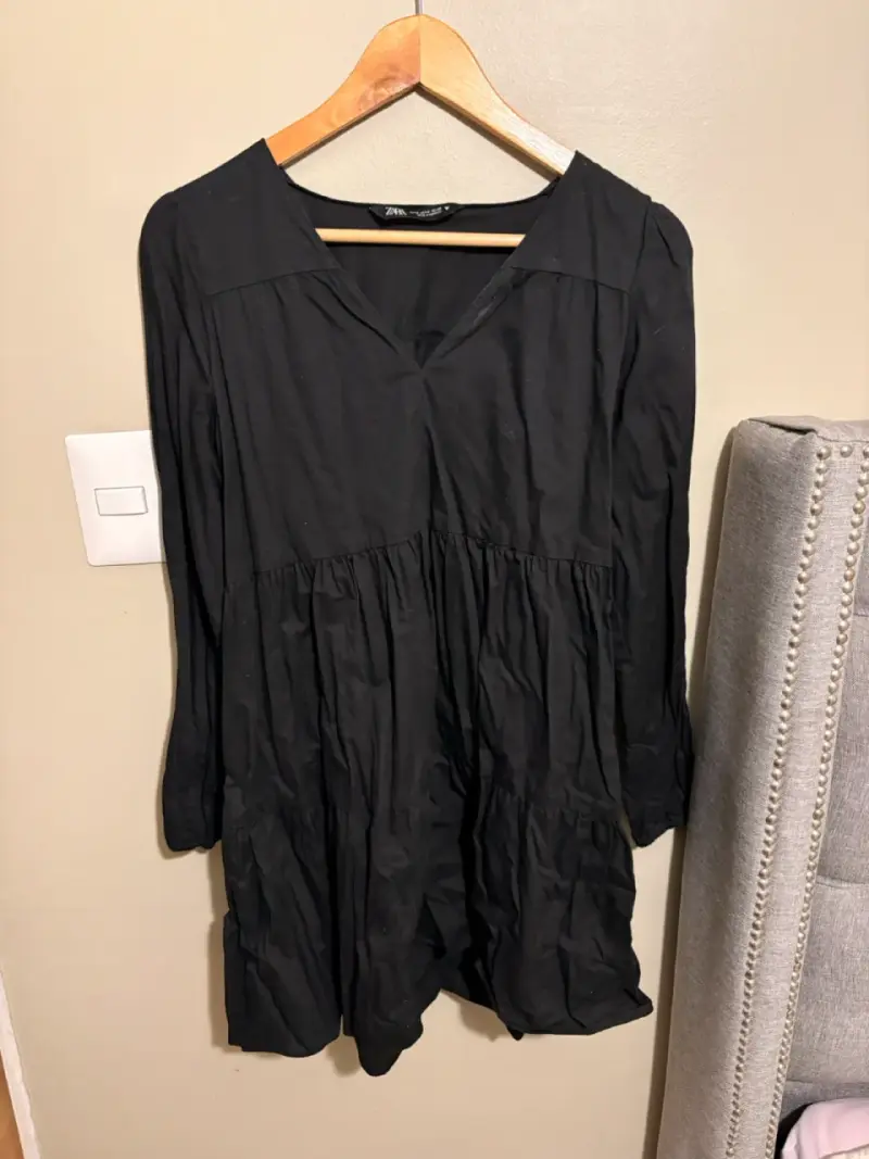 Vestido Zara negro de manga larga