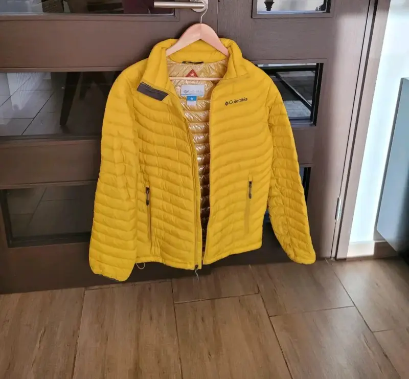Chaqueta amarilla Columbia