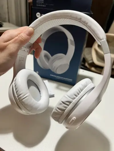 Audífonos Motorola Moto XT220 blancos - miniatura 2