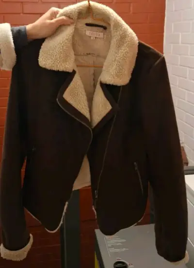 Chaqueta cafe con forro interno - miniatura 1