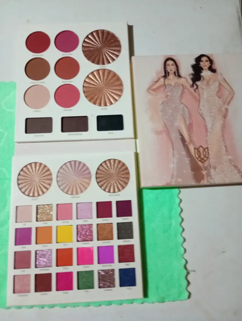 Set de brochas de maquillaje rosas - 2