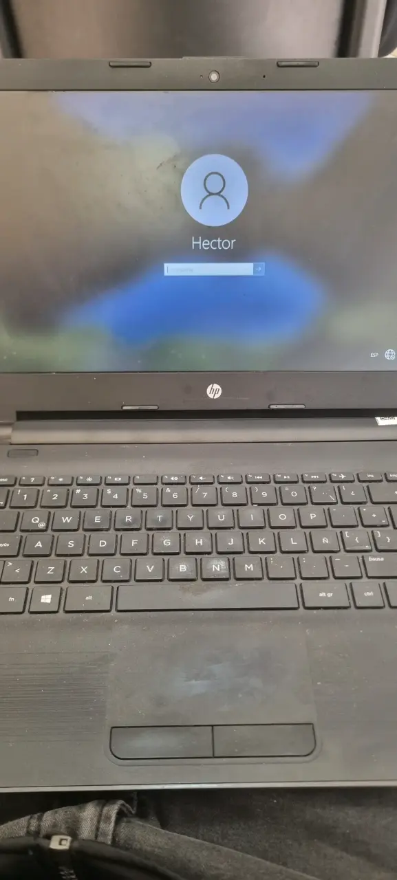 Laptop HP funcional - 1