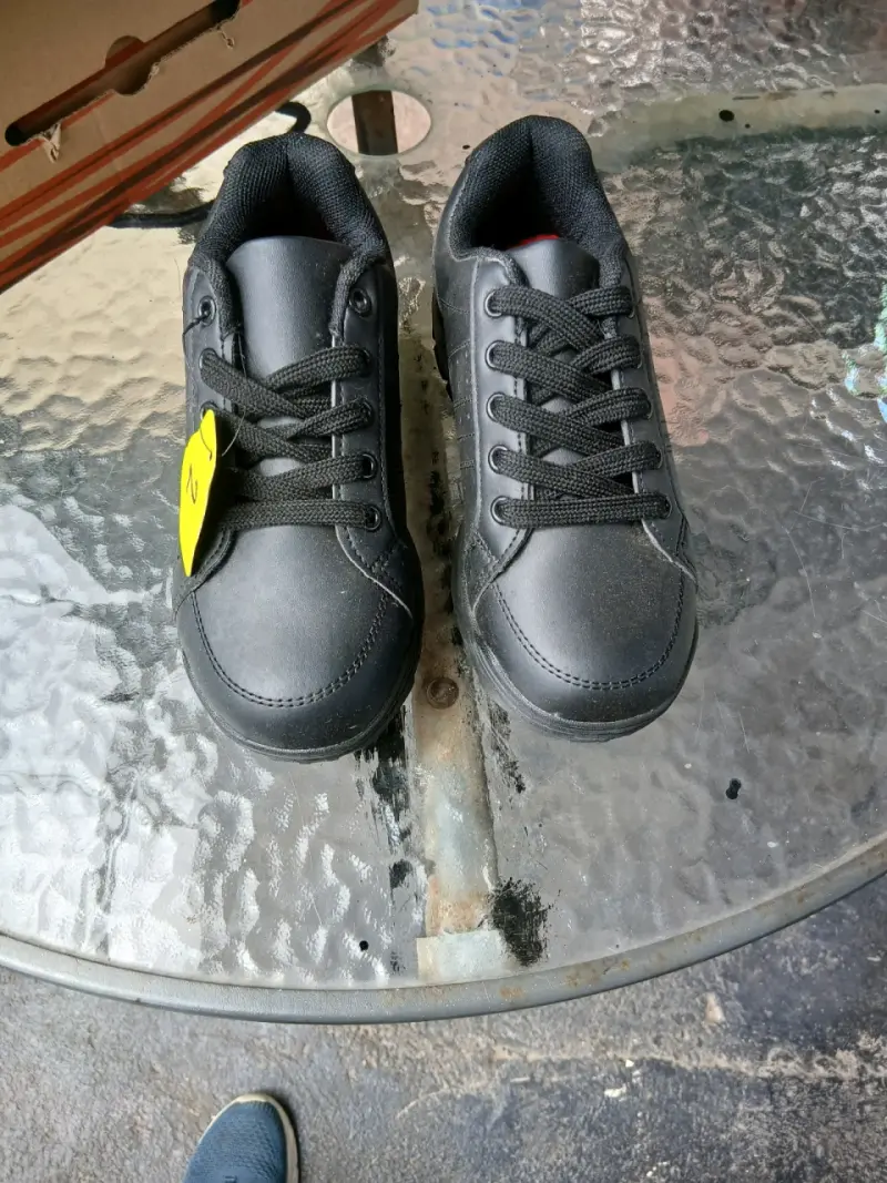 Zapatillas negras deportivas - 6